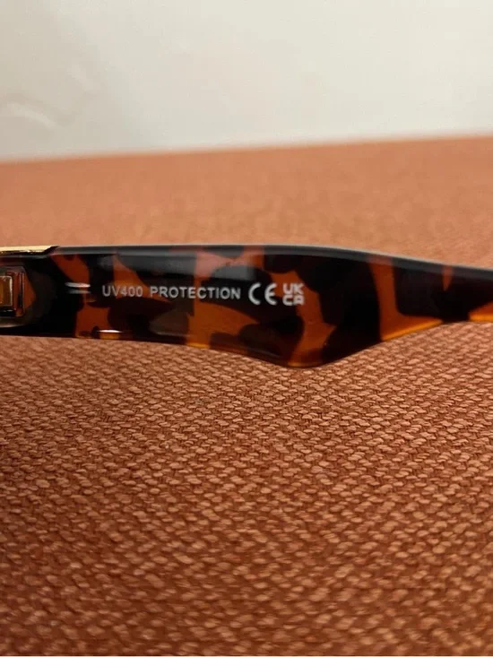 Men's Tortoiseshell Square Sunglasses - Brown Lenses - Picture 5 of 5